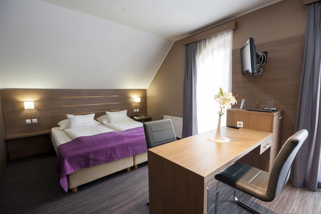 Gostilna In Motel Pri Lesniku Máribor Exterior foto