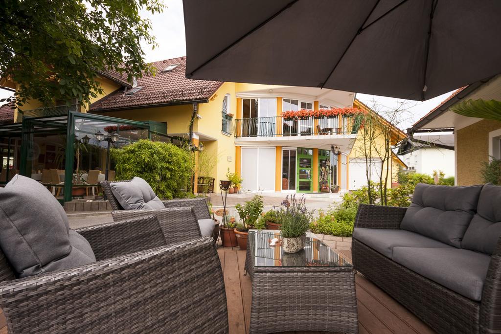 Gostilna In Motel Pri Lesniku Máribor Exterior foto