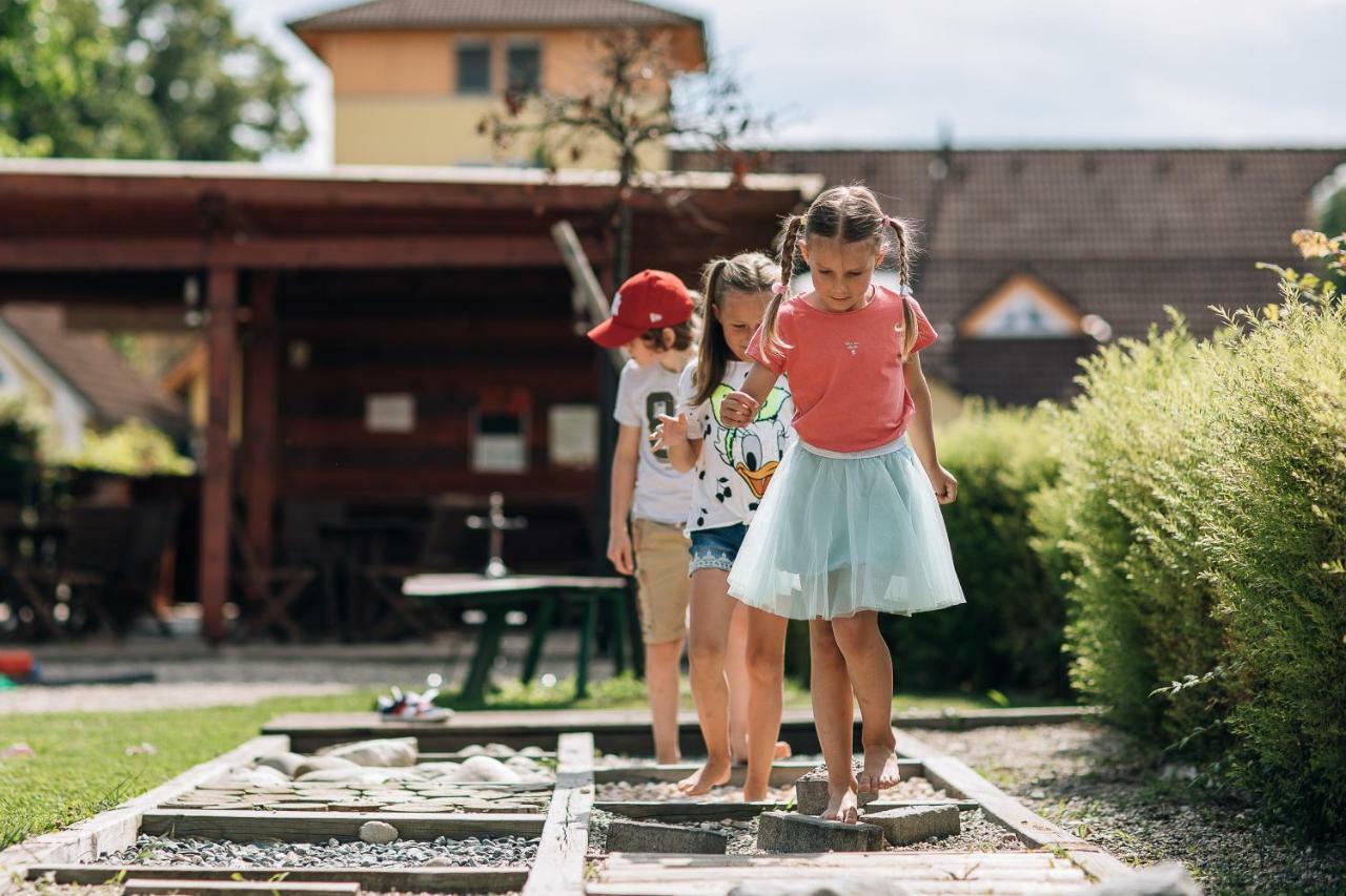 Gostilna In Motel Pri Lesniku Máribor Exterior foto
